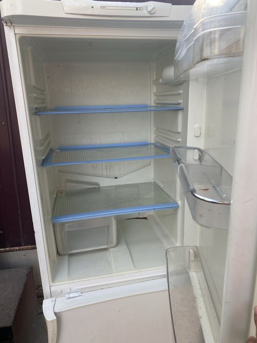 Холодилник индесит