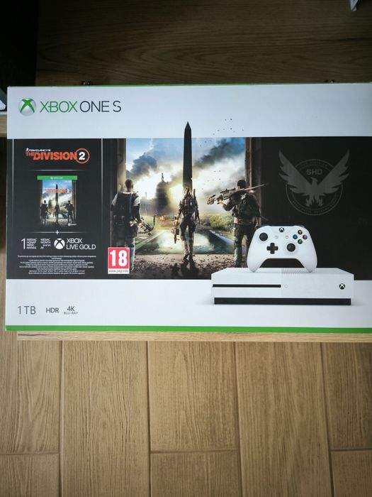 Xbox one S 1TB + допълнителни игри