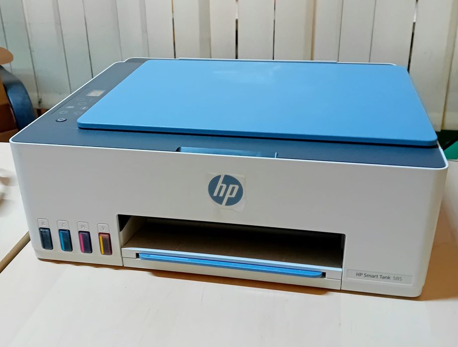 Vând imprimantă HP Smart Tank 585