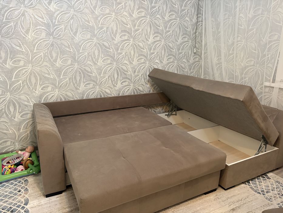 Диван угловой для гостинной
