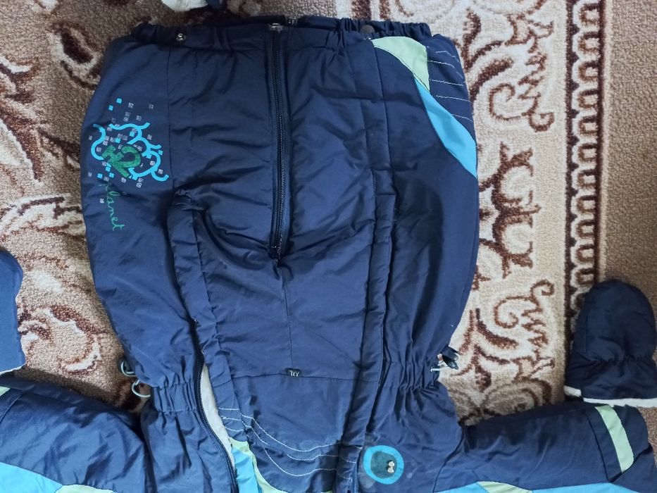 Отдам детский комбинезон 3-12 месяцев