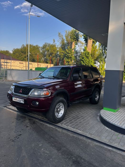 Продам Митсубиси Монтеро спорт