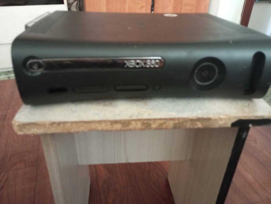СРОЧНО! Xbox 360 Fat + геймпад + 3 игры | Рабочий
