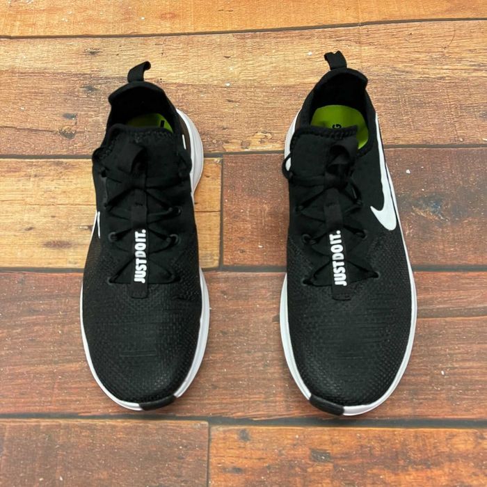 Маратонки NIKE - Free Tr 8, номер 40