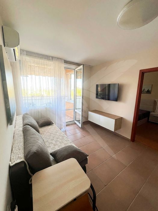 Продава се Двустаен апартамент в к.к. Слънчев бряг - 54 кв.м за 1649 €/кв.м - Снимка #1