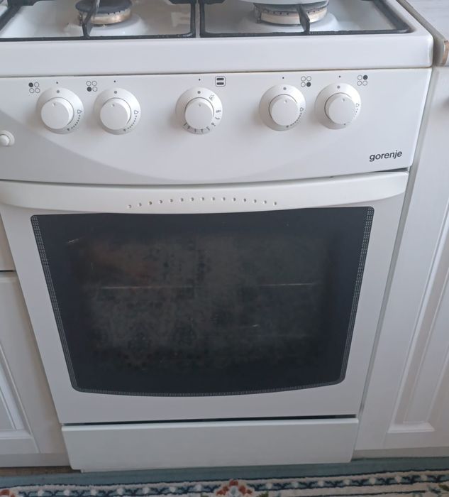 Продам Газ-плиту Gorenje