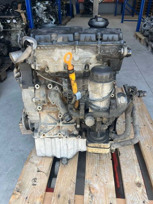Двигател AUDI A4 1.9TDI 101к.с.-КОД:AVB
