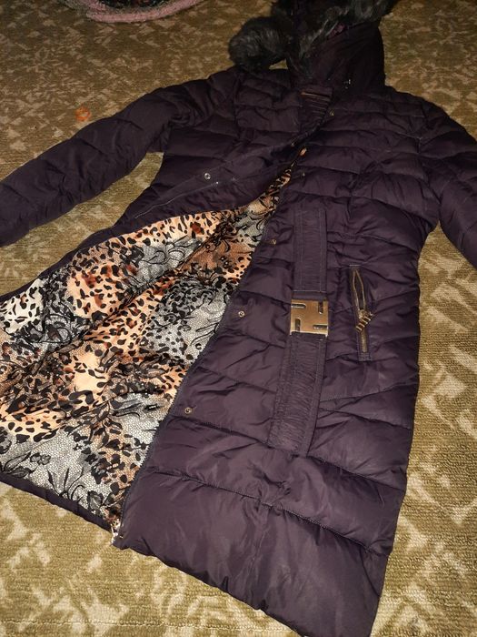 Продам зимний пуховик