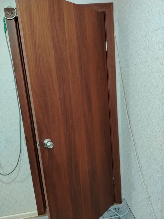 Продам двери 60*200 2шт, 80*200 1шт