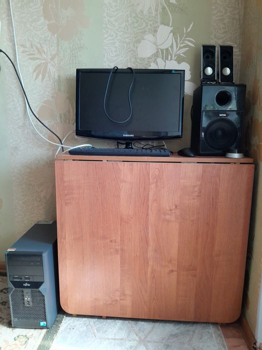 Продам срочно кампютер