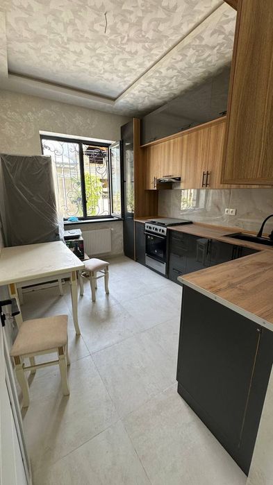 Янгихаёт район, Продаётся квартира Дубликат 57+57 m²