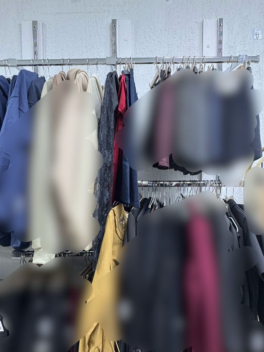 Продам стойки для одежды, зеркало