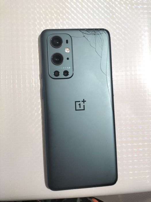 OnePlus 9 Pro (12/256) СРОЧНО