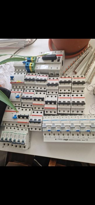 Sigurante ,Protecții diferențiale Abb