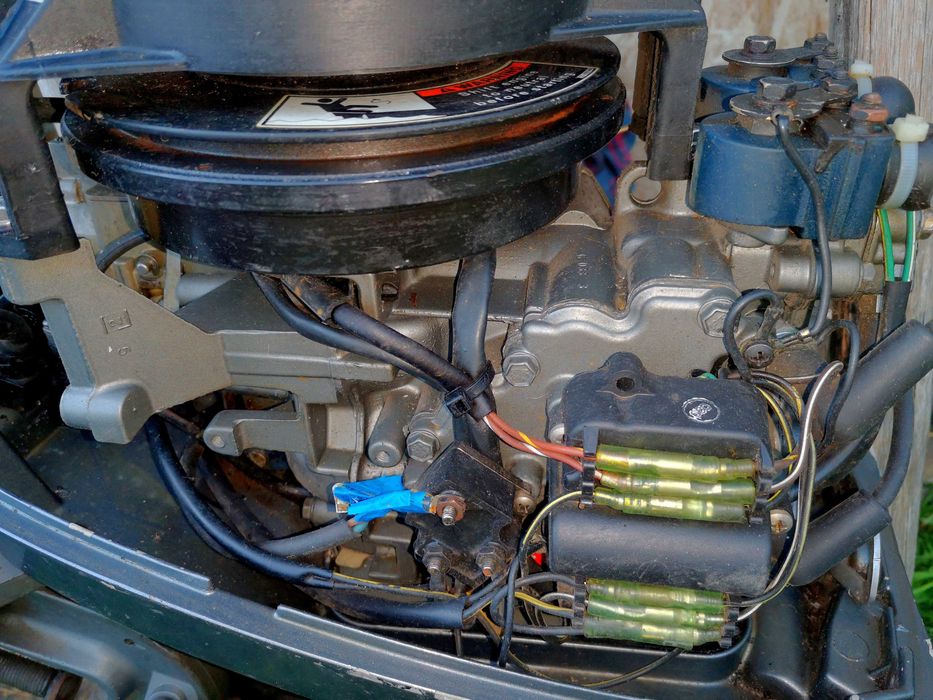 URGENT motor barca Mariner 8 CP 2 pistoane bloc motor tank Cizma50.5cm