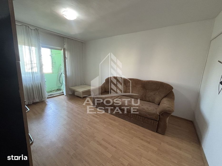 Apartament cu o camera de vanzare in zona Aradului |36 mp| decomandat