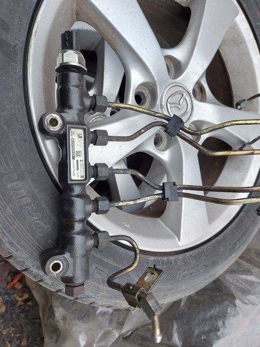 Горивна рейка Пежо , Ситроен , Мазда / Peugeot , Citroën , Mazda