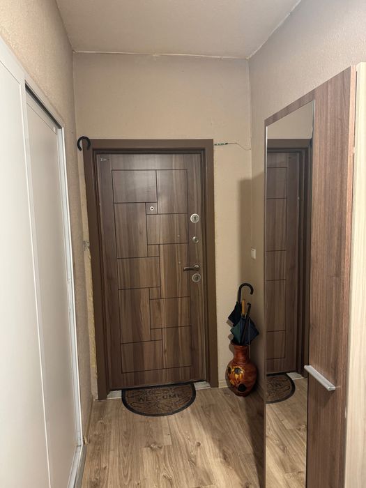 Продавам четиристаен апартамент!