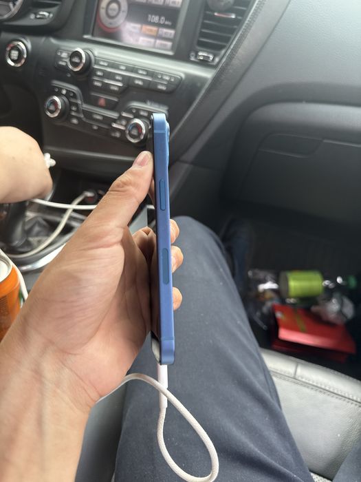 Продается iphone 13 на 256гб