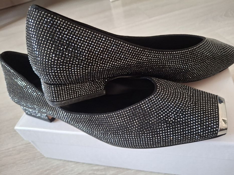 "Мода и стиль" женские туфли