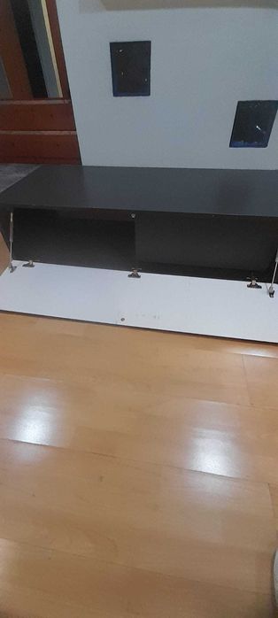 comoda tv formata din 2 corpuri