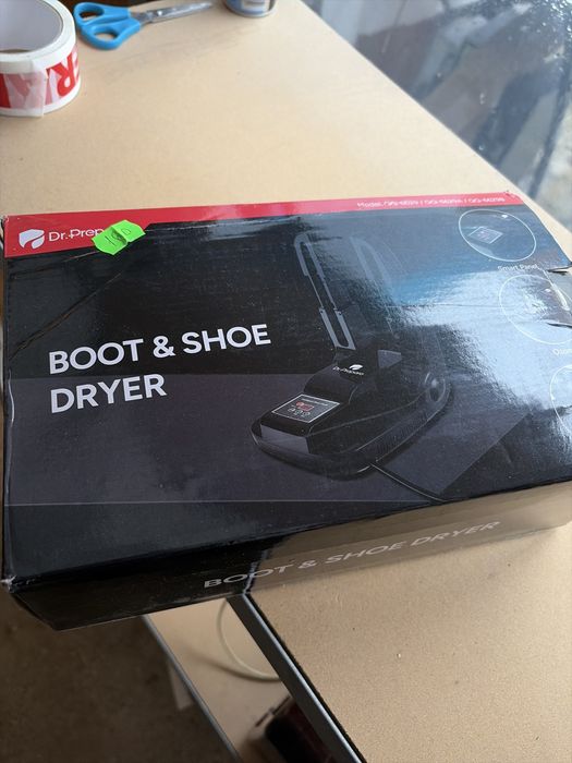 Uscator incaltaminte