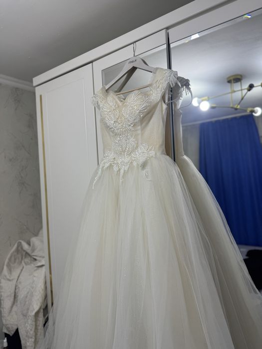 Продам свадебное платье