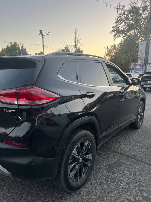 Продаю Chevrolet Tracker 2 Premier full pozitsiya