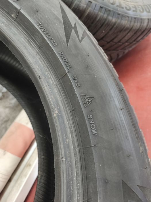 Anvelope Iarna 265 50 r20