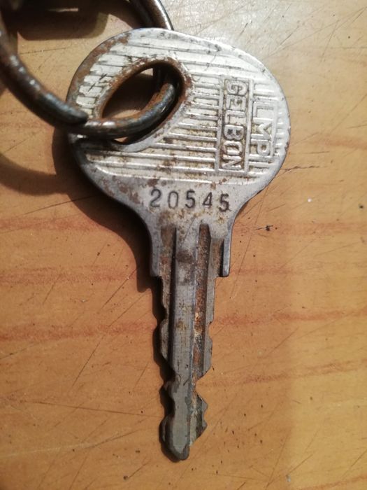 De colectie chei dacia 1300 anii 70