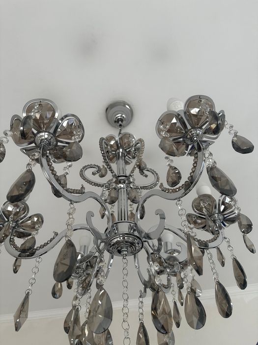 Продам Люстру б/у