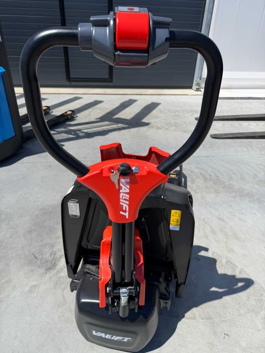 Transpaleta electrica Liza electrica LI-ION VALLIFT F4 1500KG