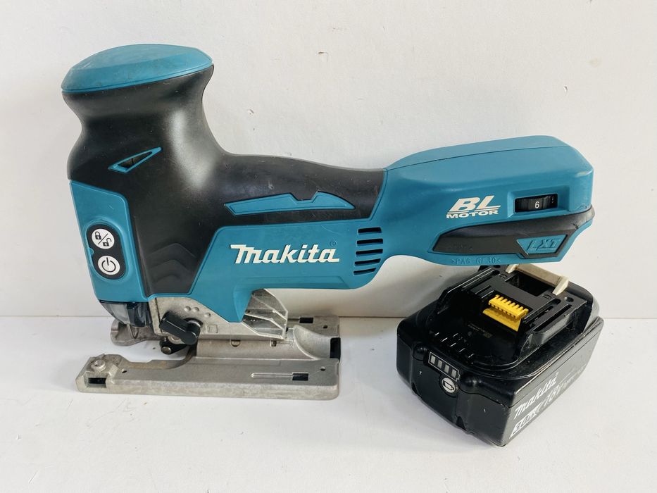 Makita , pendular DJV 181