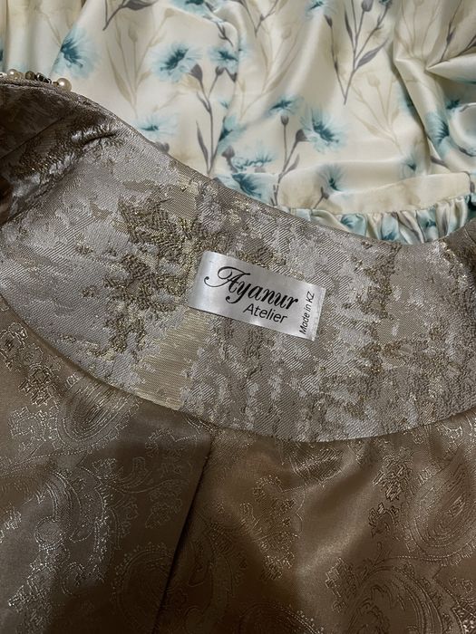 Кажекей и платье