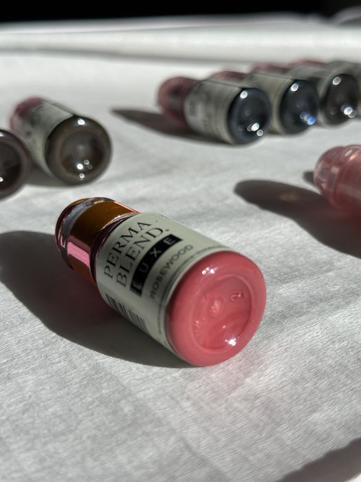 Професионална Боя за перманентен грим PermaBlend