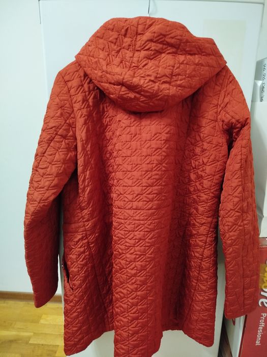 Продам женская одежда пальто-куртка