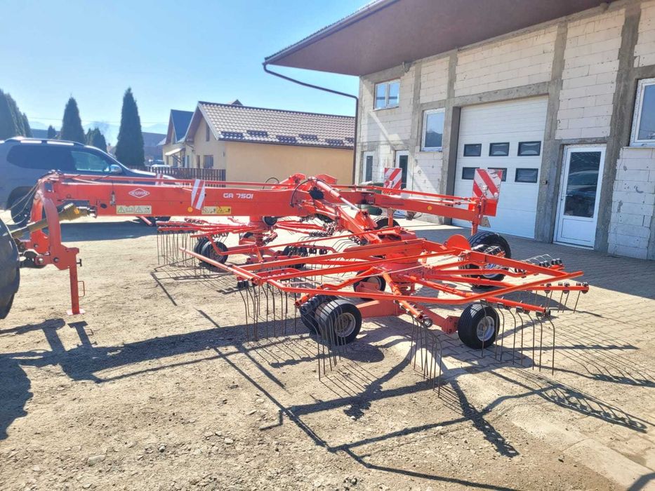 Grebla de adunat fan dublu Kuhn