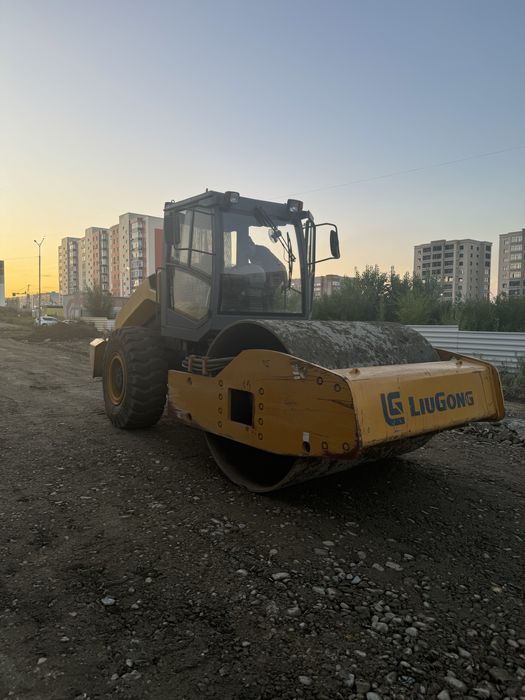 Грунтовый каток 16 тонн