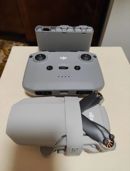 Dji mini 2 fly more combo