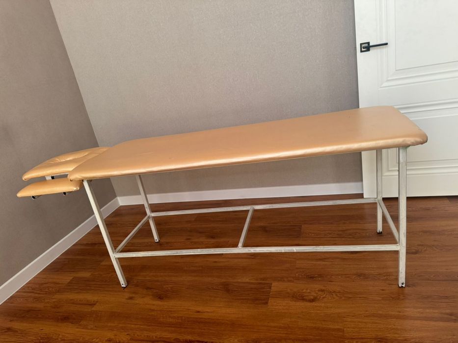 Кушетка для массажа