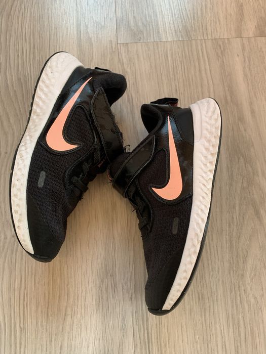 Маратонки Nike черни