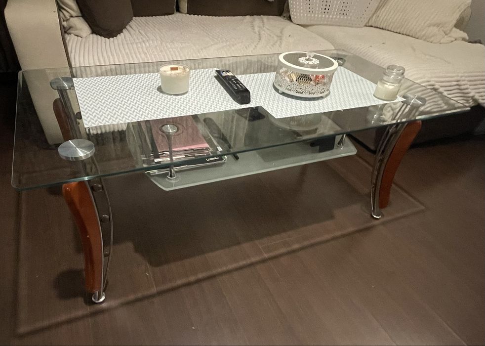 Стъклена маса