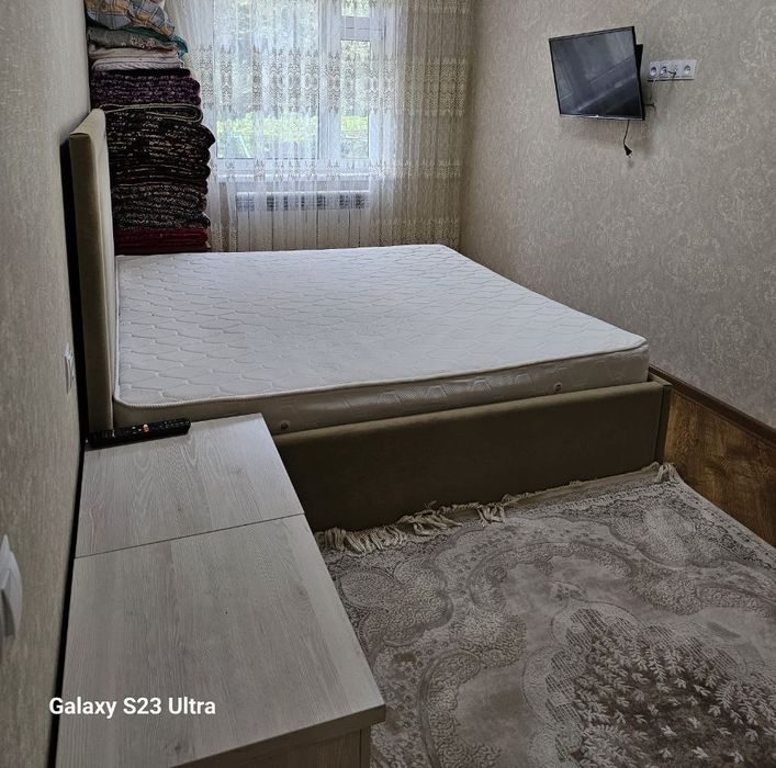 Икки кишилик кровать тумбалари билан
