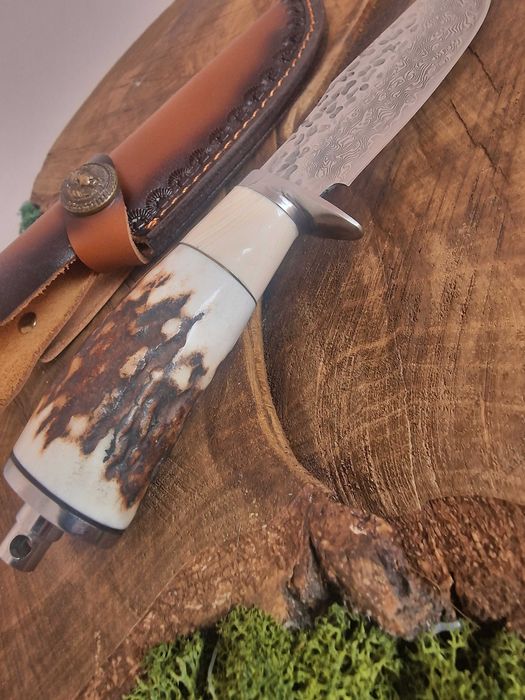 Ловни Ножове - Ръчна изработка от Дамаска стомана, абанос, тюркоаз