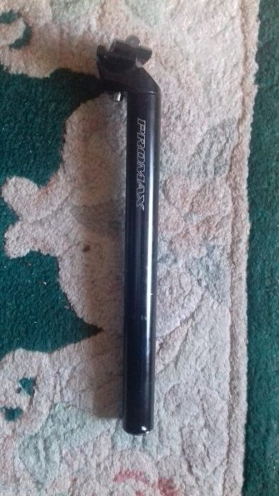 tija sa noua Promax de bicicleta data jos de pe o bicicleta noua