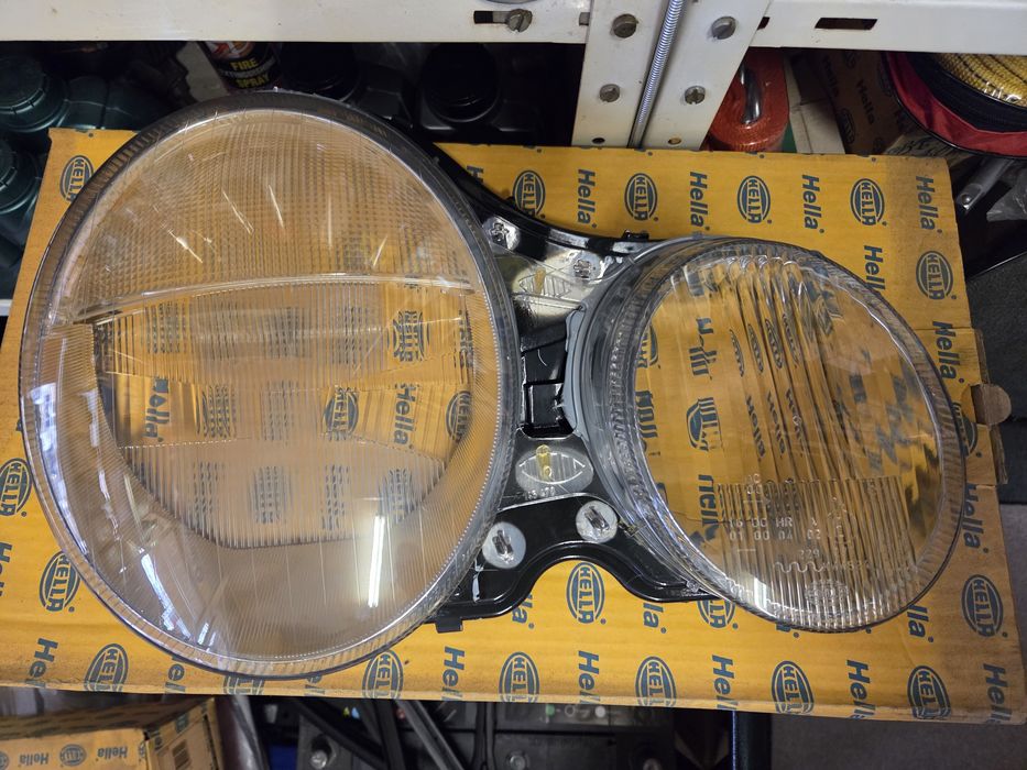 ОРИГИНАЛНИ стъкла за фарове  mercedes C class w202  w210 w140 190