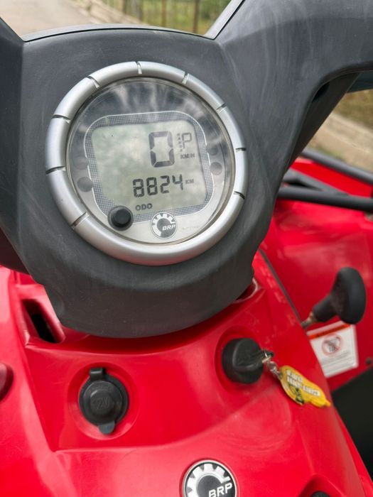Can-am Outlander MAX 400 4X4 varianta lungă
