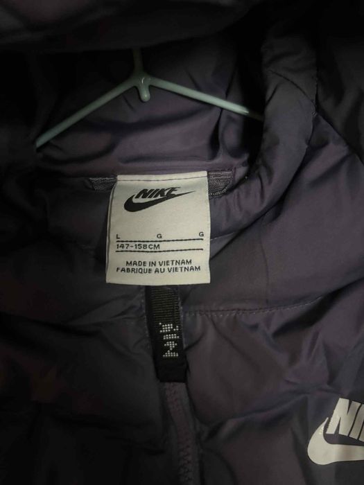 Зимно яке 147-158 см . Nike