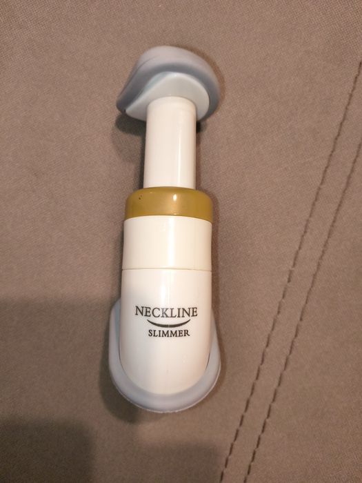 Уред за стягане и отслабване на брадичка