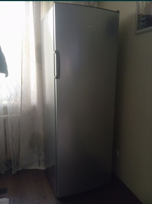 Продам морозильник Атлант